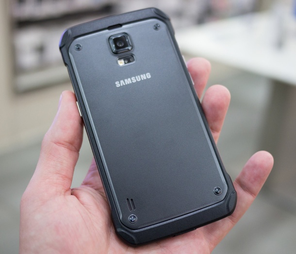 Samsung Galaxy S5 Active вече в българските магазини