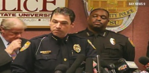 Въоръжен  откри огън в библиотека