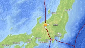 Пет срутени сгради и десетки ранени от земетресението в Япония