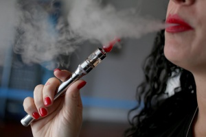 Електронните цигари са 10 пъти по-канцерогенни от тютюна