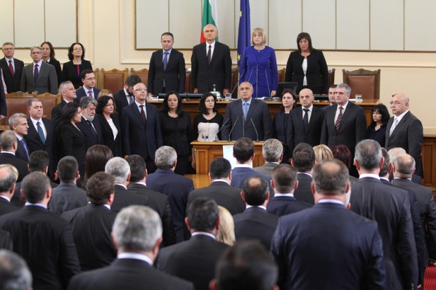 14 нови депутати влизат на местата на министрите