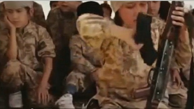 "Ислямска държава" обучава деца за войници