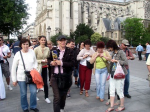 Центърът на Париж става полу-пешеходна зона