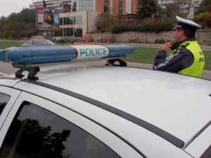 Пиян шофьор блъсна полицай при проверка в Пампорово