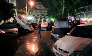 Пороите в Гърция отнеха поне един човешки живот