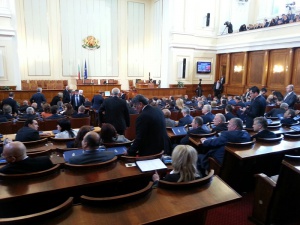 Парламентът прие на първо четене бюджета на ДОО