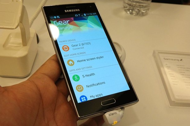 Samsung забавя пускането на смартфон с Tizen
