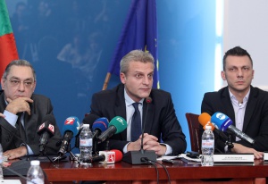 Висшият медицински съвет подкрепи Москов за реформите