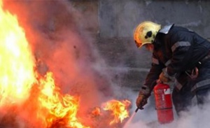 Три сгради пламнаха в Асеновград