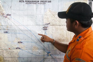 Подновено е издирването на малайзийския самолет