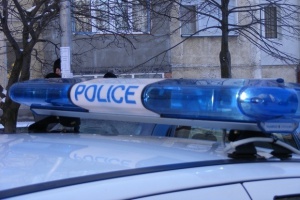 Мъж нападна полицай в Сандански