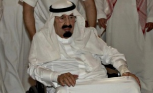 Крал Абдула е приет в болница