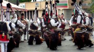 Кукерско хоро стягат за посрещането на Нова година във Варвара