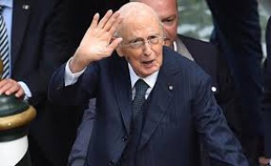 Президентът на Италия Джорджо Наполитано подава оставка