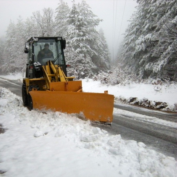 320 снегорини се грижат да се движим по чисти пътища