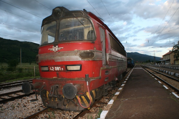 Съкращават до 2000 души в БДЖ