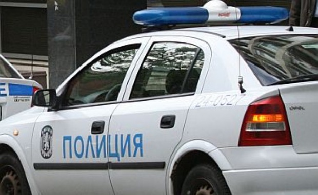 Полицаи спасиха лекари от Спешна помощ от пиян в Перник