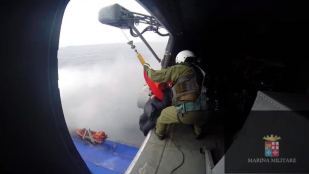 Ренци: Спасени са пътниците от ферибота  "Нормън атлантик", следва екипажът