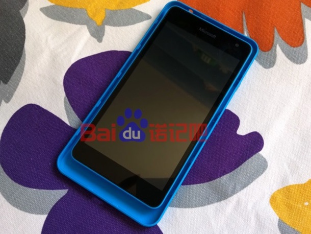 Появиха се нови снимки на задния панел на Lumia 1330