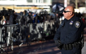 Двама полицаи са ранени след стрелба в Ню Йорк