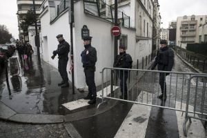 Забраниха достъпа до квартала на Елисейския дворец