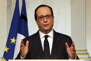 Френският президент: Да отговорим на атаките със сила