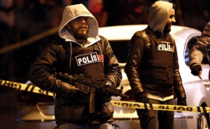 Спецчасти предотвратиха атентат в мол в Истанбул