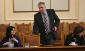 Дискутират пенсионната реформа при Ивайло Калфин