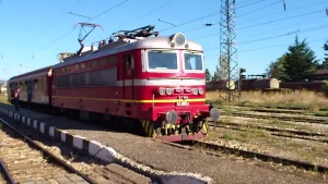 БДЖ пуска 33 от спрените влакове