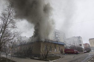 Удариха цял жилищен квартал в Мариупол - 15 жертви, десетки ранени