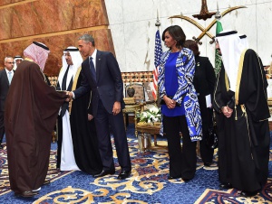 Мишел Обама взриви скандал в Саудитска Арабия, била "неприлична"
