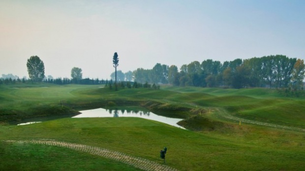 Гергов продаде за 7 млн. евро 80% от голфа при Равно поле