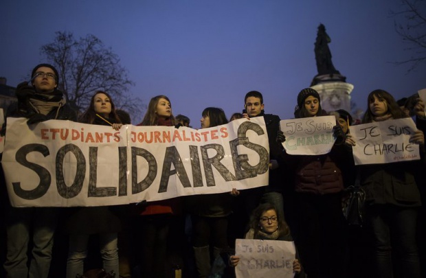 5000 души се събраха в Париж в памет на жертвите