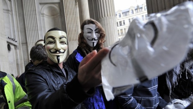 "Анонимус" обещаха да отмъстят за атаката над "Шарли ебдо"