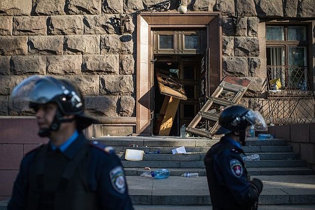 Взрив изби прозорци в банка в центъра на Одеса