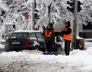 А в неделя вечер - отново сняг!
