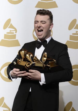 Големият победител на тазгодишните награди Грами е Сам Смит