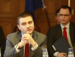 Горанов: Заемът е нужен, за да имаме хоризонт  през следващите 3 години