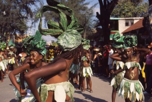 18 загинали, 60 ранени, при взрив на карнавал в Хаити