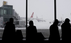 Снежни бури блокираха трафика в Турция