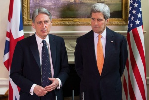 САЩ и Англия искат нови санкции за Русия