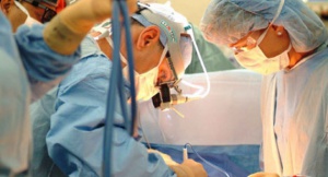 Двойна трансплантация: присадиха бъбрек на мъж с присадено сърце