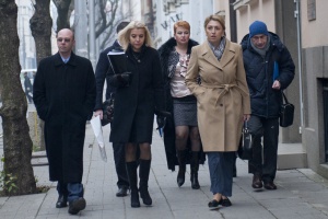 След оставката на Янева заместниците й остават