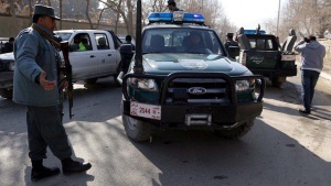 Двама загинаха при атентат срещу автомобил на турското посолство в Кабул
