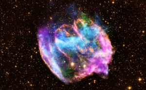 Откриха огромна черна дупка, която озадачи учените