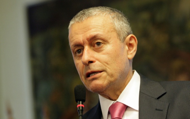 Соломон Паси: Да изградиш военна инфраструктура не те прави мишена