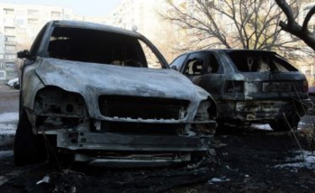 Четири коли изгоряха в Пловдив
