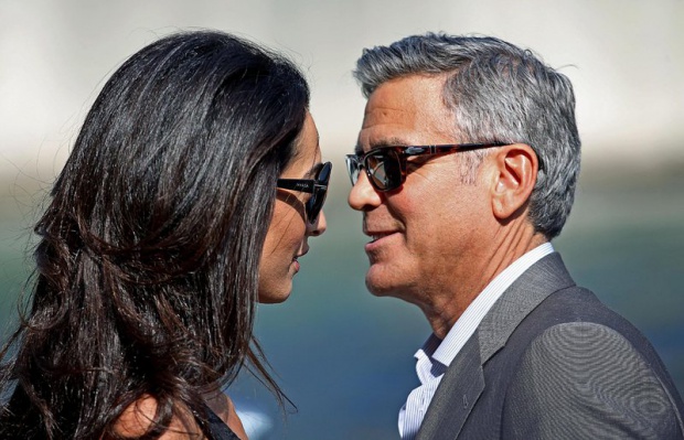 Джордж Клуни прави паник стая заради Амал