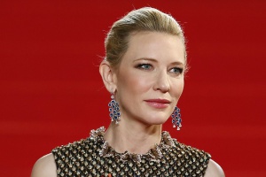 Кейт Бланшет е осиновила момиченце