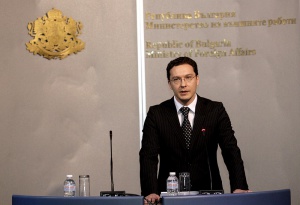 Външният министър: България би подкрепила нови санкции срещу Москва